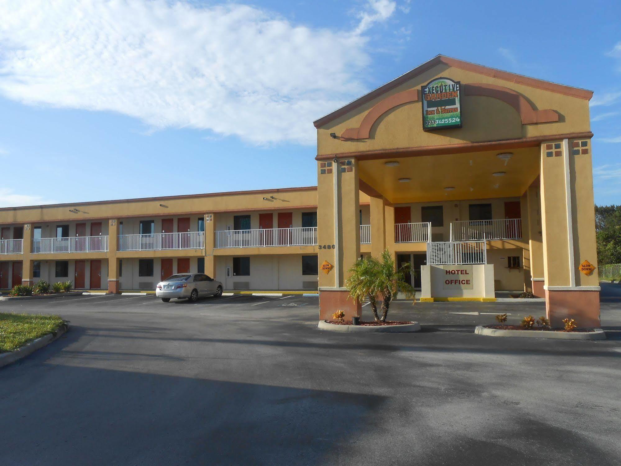 Executive Garden Titusville Hotel Exteriör bild